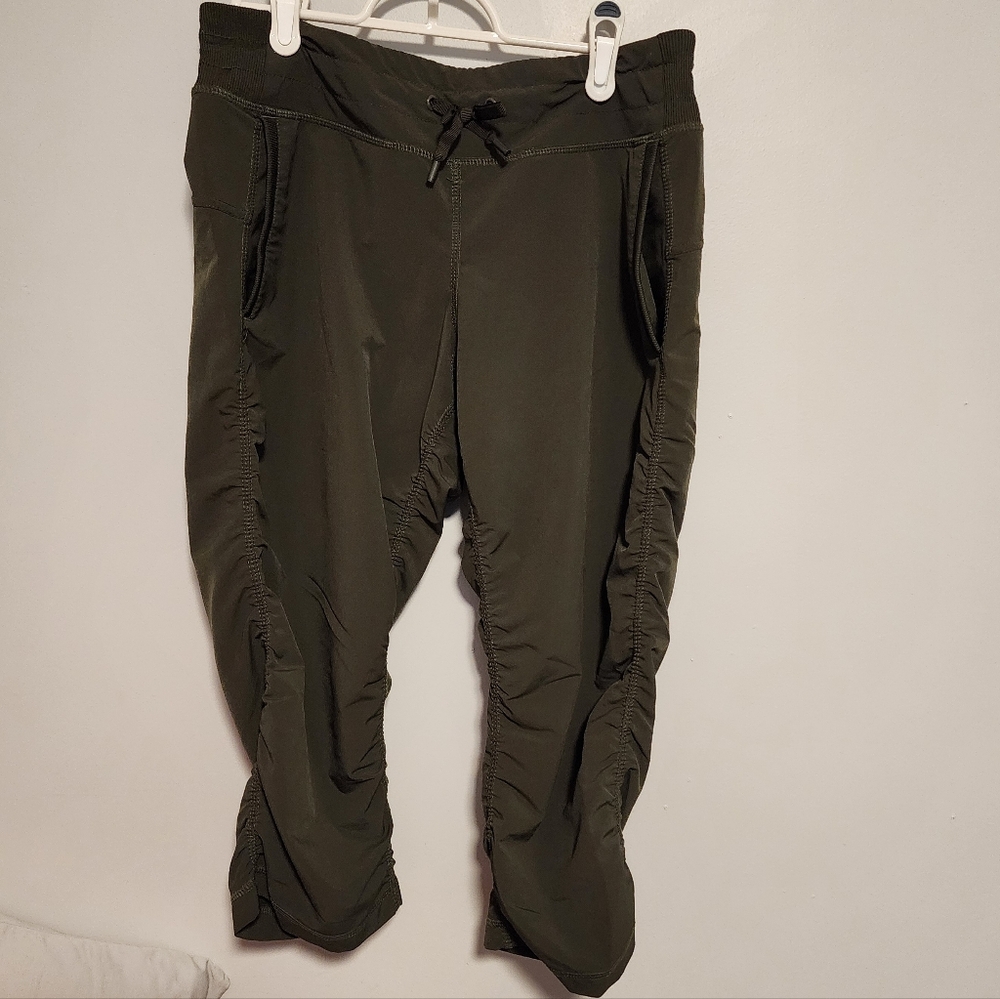 Kirkland Signature Olive Active Capris